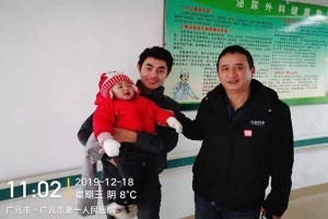 萬(wàn)順叫車網(wǎng)約車司機(jī)生死時(shí)速！連闖三個(gè)紅燈，挽救幼童一生